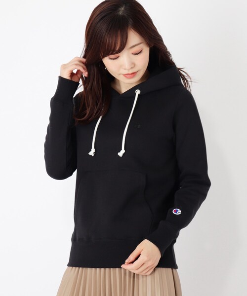 Champion(チャンピオン)の「【Champion】フーディースウェット(パーカー・レディース・アイボリー/ブラック/ピンク系・02)」の3枚目の写真