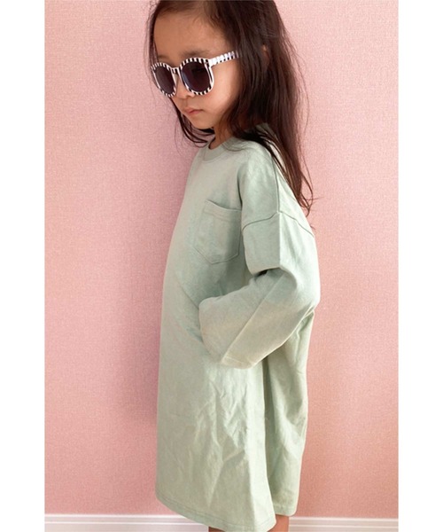 THE CASUAL（カジュアル）の「無地 ビッグシルエット 9分袖 ロングワンピース キッズ（ワンピース・キッズ・アイボリー/ブラック/杢グレー/チャコール/モカ/ベージュ/ミント/ピンク・110cm/120cm/130cm/140cm/150cm/160cm）」の17枚目の写真