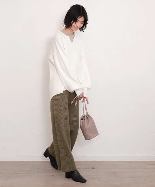 LAKOLE（ラコレ）の「12Gワッフルスリットプルオーバー / LAKOLE（Tシャツ/カットソー・レディース・ネイビー/オフホワイト/カーキ/ベビーピンク・SMALL/MEDIUM）」の22枚目の写真