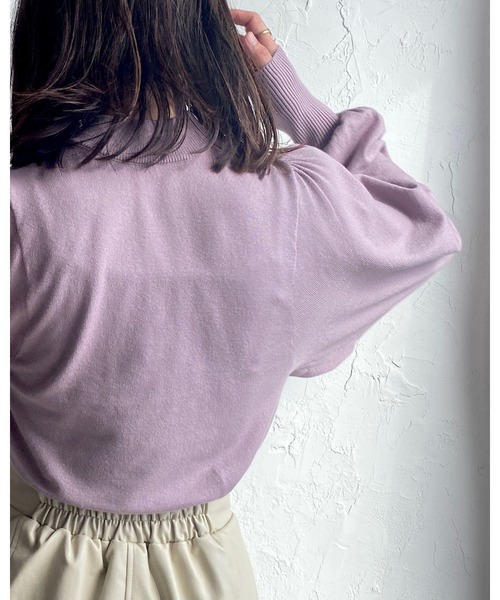 She's Closet(シーズクローゼット)の「モックネックバルーンスリーブショート丈ニット(ニット/セーター・レディース・アイボリー/パープル/ブラック・FREE)」の22枚目の写真