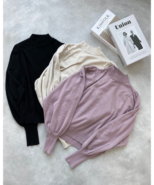 She's Closet(シーズクローゼット)の「モックネックバルーンスリーブショート丈ニット(ニット/セーター・レディース・アイボリー/パープル/ブラック・FREE)」の9枚目の写真