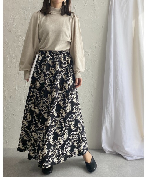 She's Closet(シーズクローゼット)の「モックネックバルーンスリーブショート丈ニット(ニット/セーター・レディース・アイボリー/パープル/ブラック・FREE)」の14枚目の写真