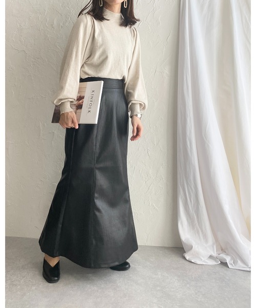 She's Closet(シーズクローゼット)の「モックネックバルーンスリーブショート丈ニット(ニット/セーター・レディース・アイボリー/パープル/ブラック・FREE)」の11枚目の写真
