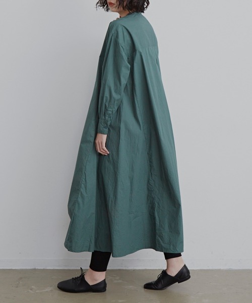 Libra Cue（リブラ キュー）の「コットンプレーンボリュームワンピース（ワンピース・レディース・ベージュ/パープル/グリーン・FREE）」の2枚目の写真