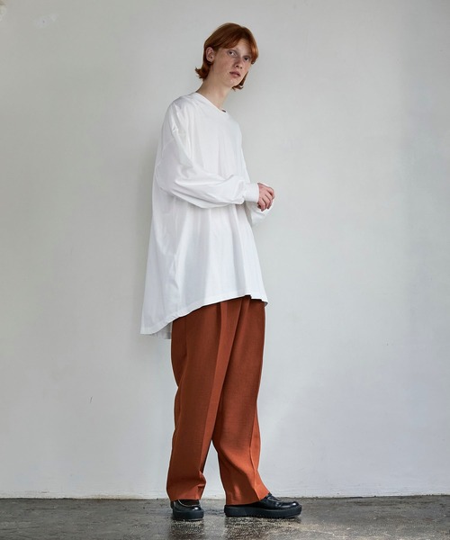 UNITED TOKYO（ユナイテッドトウキョウ）の「ステップバックオーバーサイズロンT（Tシャツ/カットソー・メンズ・オフホワイト/ブラック/アイボリー/ピンク・1/2）」の19枚目の写真