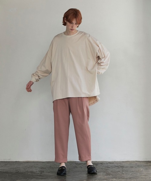UNITED TOKYO（ユナイテッドトウキョウ）の「ステップバックオーバーサイズロンT（Tシャツ/カットソー・メンズ・オフホワイト/ブラック/アイボリー/ピンク・1/2）」の10枚目の写真