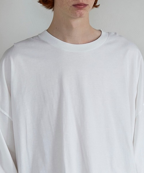 UNITED TOKYO（ユナイテッドトウキョウ）の「ステップバックオーバーサイズロンT（Tシャツ/カットソー・メンズ・オフホワイト/ブラック/アイボリー/ピンク・1/2）」の22枚目の写真