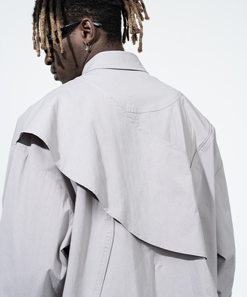 HARSH AND CRUEL(ハーシュアンドクルーエル)の「【Harsh and Cruel】Deformation Avant-garde Shirts HY211030020(シャツ/ブラウス・メンズ・グレー・S/M/L/XL)」の2枚目の写真