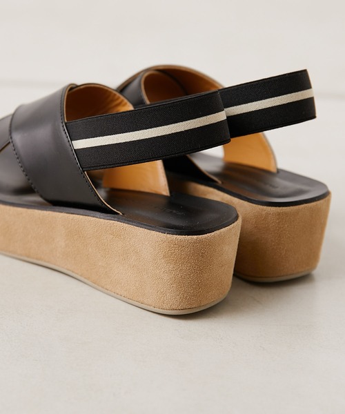 FABIO RUSCONI（ファビオルスコーニ）の「【FABIO RUSCONI ファビオルスコーニ】ウェッジソールサンダル（サンダル・レディース・ブラック・36/37/38/35）」の7枚目の写真