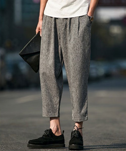 KOR（ケーオーアール）の「８分丈ルーズテーパードパンツ（その他パンツ・メンズ・ブラック/グレー・M/L/XL）」の3枚目の写真