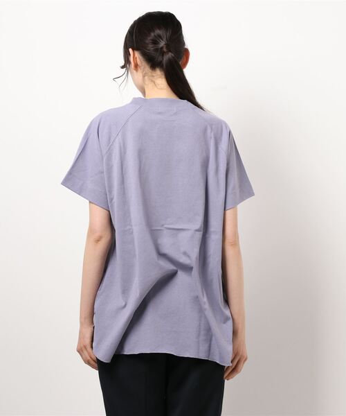 Samansa Mos2（サマンサ モスモス）の「スタンドネック刺繍ロゴTシャツ（シャツ/ブラウス・レディース・ベージュ/パープル/オフホワイト・ﾌﾘ-）」の4枚目の写真