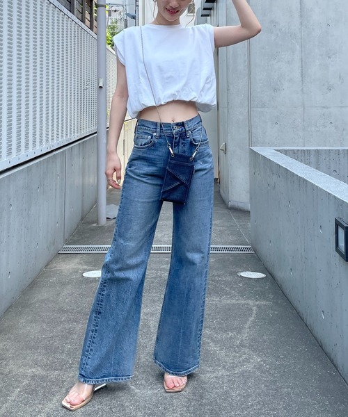 SPIRALGIRL(スパイラルガール)の「肩パット入りバックプリントノースリーブトップス(Tシャツ/カットソー・レディース・ブラック/オフホワイト・FREE)」の7枚目の写真