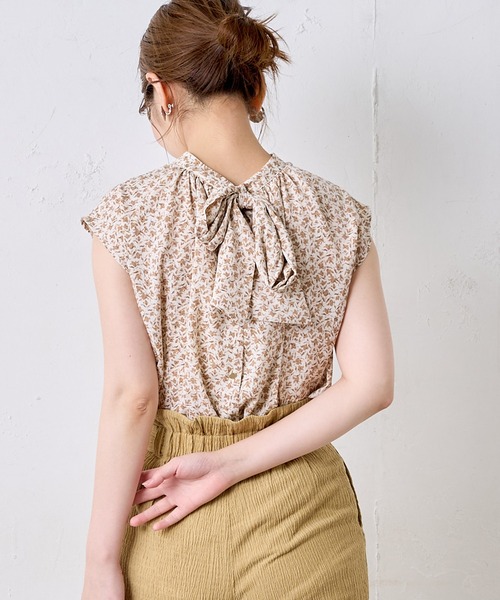 natural couture(ナチュラルクチュール)の「前後2WAYノースリーブビッグボータイブラウス(シャツ/ブラウス・レディース・オフホワイト/モカ/サックスブルー/ラベンダー/その他1/その他2・FREE)」の5枚目の写真