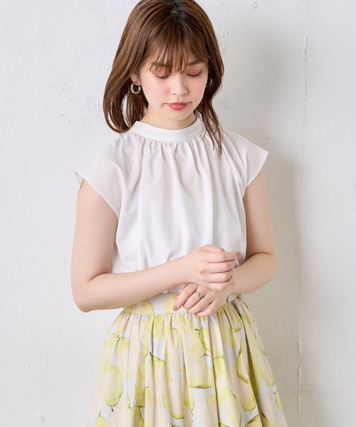natural couture(ナチュラルクチュール)の「前後2WAYノースリーブビッグボータイブラウス(シャツ/ブラウス・レディース・オフホワイト/モカ/サックスブルー/ラベンダー/その他1/その他2・FREE)」の2枚目の写真