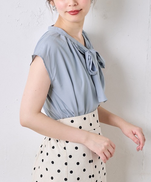 natural couture(ナチュラルクチュール)の「前後2WAYノースリーブビッグボータイブラウス(シャツ/ブラウス・レディース・オフホワイト/モカ/サックスブルー/ラベンダー/その他1/その他2・FREE)」の8枚目の写真