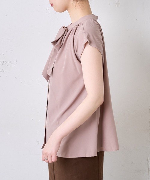 natural couture(ナチュラルクチュール)の「前後2WAYノースリーブビッグボータイブラウス(シャツ/ブラウス・レディース・オフホワイト/モカ/サックスブルー/ラベンダー/その他1/その他2・FREE)」の19枚目の写真