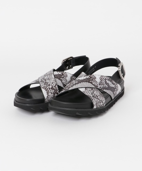 RODE SKO（ロデスコ）の「TONIA フットベッドクロスサンダル（サンダル・レディース・ブラック/アニマル・38/37）」の11枚目の写真