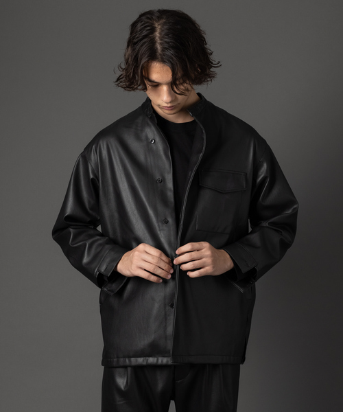 MYSELF ABAHOUSE（マイセルフアバハウス）の「【MYSELF ABAHOUSE】ネオレザー バンドカラー シャツ（シャツ/ブラウス・メンズ・ブラック/グレイッシュベージュ・48/46）」の7枚目の写真