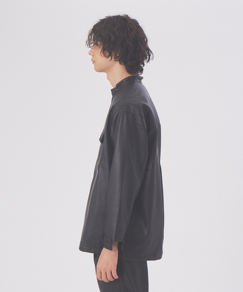 MYSELF ABAHOUSE（マイセルフアバハウス）の「【MYSELF ABAHOUSE】ネオレザー バンドカラー シャツ（シャツ/ブラウス・メンズ・ブラック/グレイッシュベージュ・48/46）」の11枚目の写真