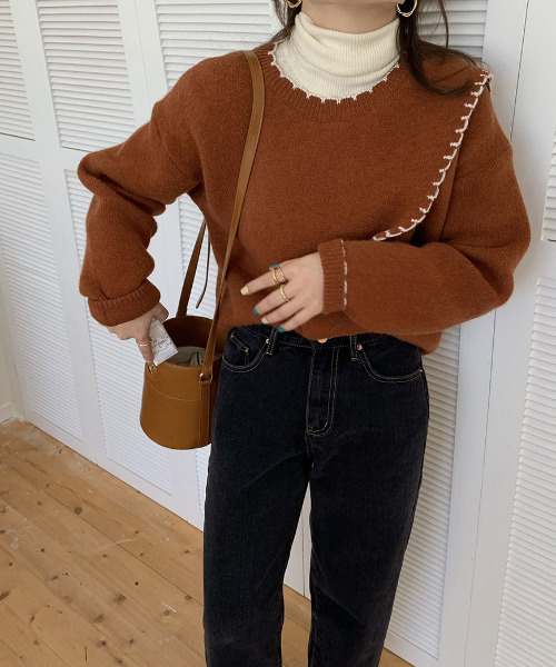 emi+（エミプラス）の「配色ハンドステッチ風ニットトップス（ニット/セーター・レディース・アイボリー/ブラウン/ベージュ/カーキ/ブラック/ブルーグレー・FREE）」の12枚目の写真