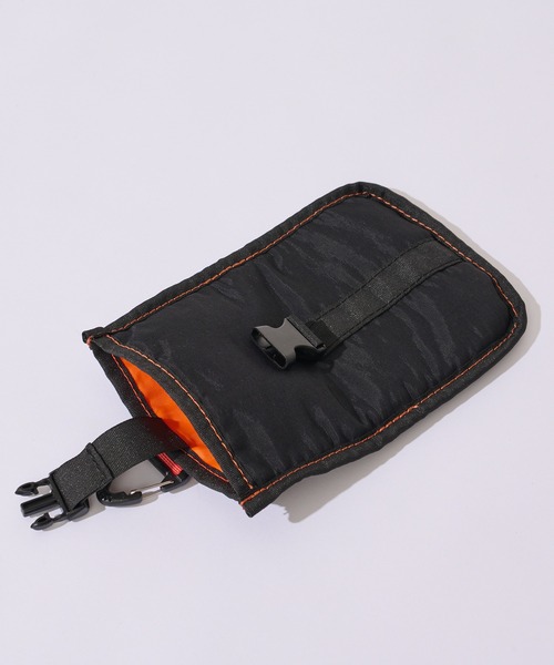 UNIVERSAL OVERALL（ユニバーサルオーバーオール）の「【UNIVERSAL OVERALL/ユニバーサルオーバーオール】別注マルチストラップショルダー（ショルダーバッグ・メンズ・ブラック/パープル/ブラウン/カーキ/オレンジ・ONE SIZE）」の9枚目の写真