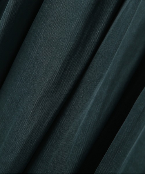 NATURAL BEAUTY BASIC（ナチュラルビューティーベーシック）の「サテンレイヤードスカート/0171220880（スカート・レディース・オフホワイト/グリーン/キャメル・SMALL/MEDIUM）」の12枚目の写真