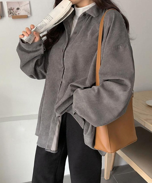 c.u.l（シーユーエル）の「【c.u.l:w】コーデュロイ ビッグシルエット シャツ culw78（シャツ/ブラウス・レディース・グレー/ブルー/アイボリー・FREE）」の7枚目の写真