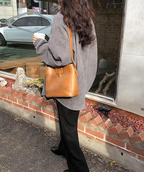 c.u.l（シーユーエル）の「【c.u.l:w】コーデュロイ ビッグシルエット シャツ culw78（シャツ/ブラウス・レディース・グレー/ブルー/アイボリー・FREE）」の11枚目の写真