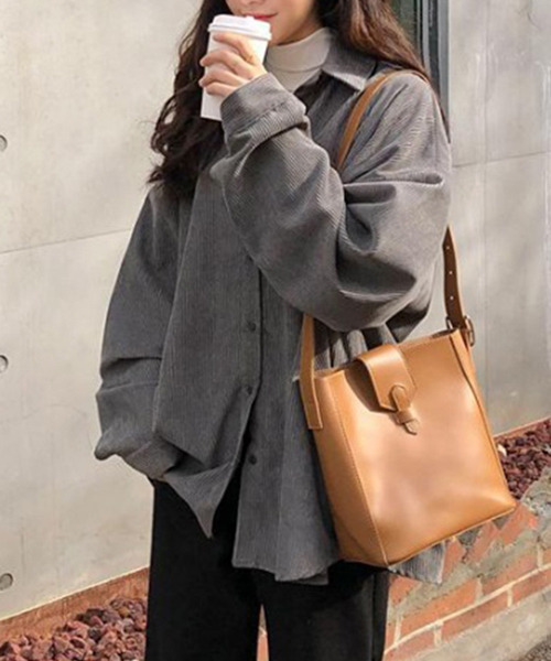 c.u.l（シーユーエル）の「【c.u.l:w】コーデュロイ ビッグシルエット シャツ culw78（シャツ/ブラウス・レディース・グレー/ブルー/アイボリー・FREE）」の12枚目の写真