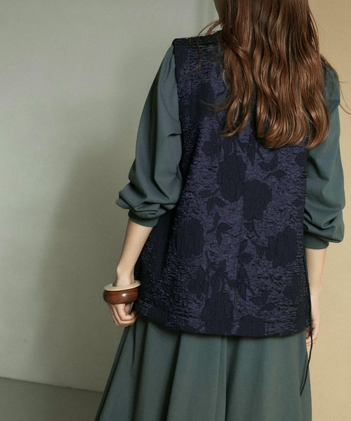 KBF（ケイビーエフ）の「ジャガードベスト（ベスト・レディース・アイボリー/ネイビー・ONE）」の9枚目の写真