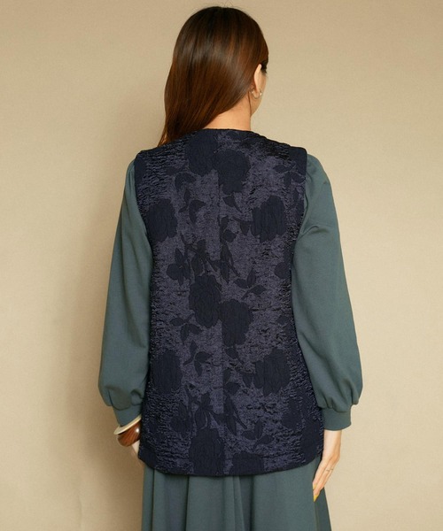 KBF（ケイビーエフ）の「ジャガードベスト（ベスト・レディース・アイボリー/ネイビー・ONE）」の15枚目の写真