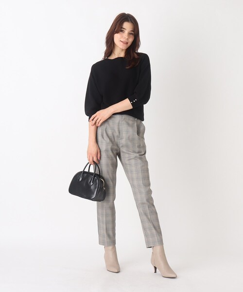 index（インデックス）の「◆DELEGANTタックテーパードパンツ【WEB限定サイズ】（スーツパンツ・レディース・ネイビー/ライトベージュ/ブラック系1/ライトオレンジ系・38/40/36/42）」の6枚目の写真