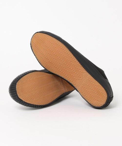 SPINNS（スピンズ）の「ゴムソール キャンバススニーカー（スニーカー・メンズ・ブラック/アイボリー・M/L）」の4枚目の写真