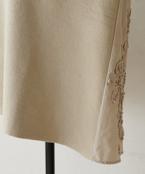 BEARDSLEY（ビアズリー）の「テープ刺繍ニットパーカー（パーカー・レディース・サンドベージュ/ネイビー・FREE）」の11枚目の写真