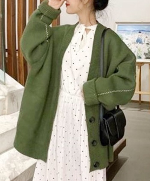 Amulet（アミュレット）の「オーバーサイズニットカーディガン（カーディガン/ボレロ・レディース・ホワイト/グリーン/グレー/レッド/ベージュ/パープル/ブラック/ブルー/ブラウン・FREE）」の6枚目の写真