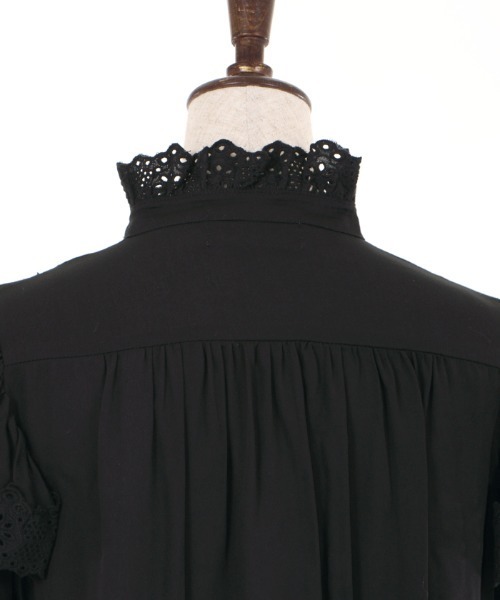 axes femme（アクシーズファム）の「コットンレースブラウス（シャツ/ブラウス・レディース・ブラック/ホワイト・MEDIUM）」の6枚目の写真