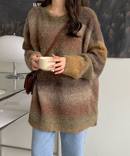 emi+（エミプラス）の「グラデーションカラーニットプルオーバー（ニット/セーター・レディース・パープル/グレー/ブルー/ブラウン/ブルーグレー/カーキ/キャメル/ライトカーキ・FREE）」の6枚目の写真