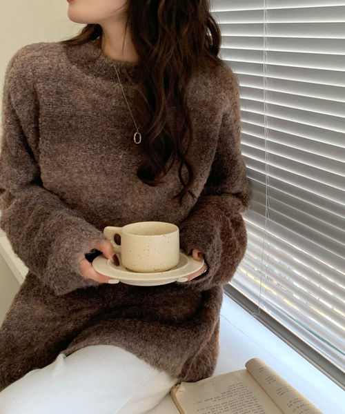 emi+（エミプラス）の「グラデーションカラーニットプルオーバー（ニット/セーター・レディース・パープル/グレー/ブルー/ブラウン/ブルーグレー/カーキ/キャメル/ライトカーキ・FREE）」の18枚目の写真