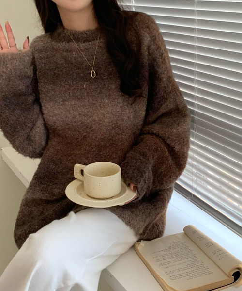 emi+（エミプラス）の「グラデーションカラーニットプルオーバー（ニット/セーター・レディース・パープル/グレー/ブルー/ブラウン/ブルーグレー/カーキ/キャメル/ライトカーキ・FREE）」の17枚目の写真