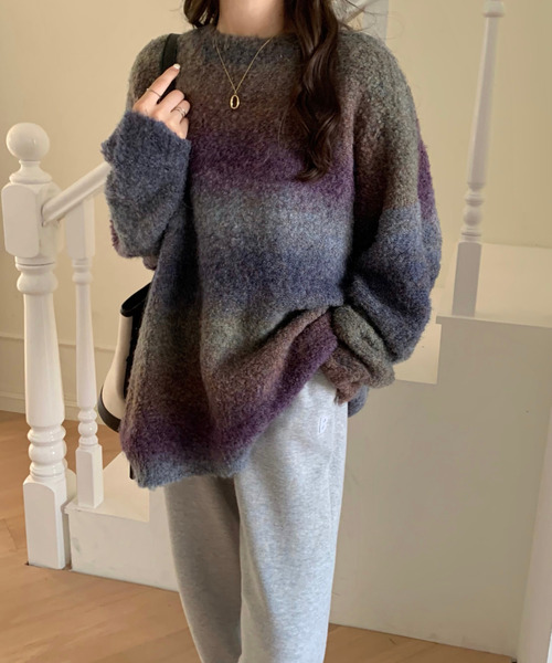 emi+（エミプラス）の「グラデーションカラーニットプルオーバー（ニット/セーター・レディース・パープル/グレー/ブルー/ブラウン/ブルーグレー/カーキ/キャメル/ライトカーキ・FREE）」の19枚目の写真