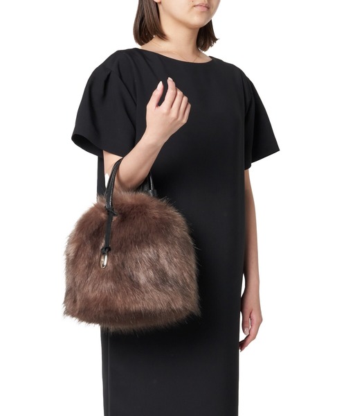 TOFF&LOADSTONE(トフアンドロードストーン)の「フェイクフォックス ボストン(ボストンバッグ・レディース・グレー/アッシュグレー・FREE)」の14枚目の写真