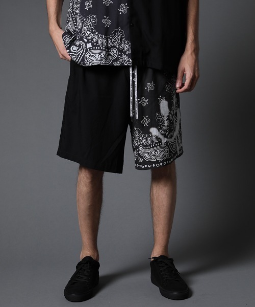 STUD MUFFIN(スタッドマフィン)の「mp9545-バンダナ柄-無地TRサテン バミューダパンツ(その他パンツ・メンズ・ライトグレー/ブラック・2/3)」の4枚目の写真