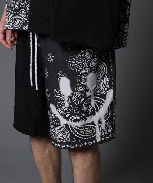 STUD MUFFIN(スタッドマフィン)の「mp9545-バンダナ柄-無地TRサテン バミューダパンツ(その他パンツ・メンズ・ライトグレー/ブラック・2/3)」の5枚目の写真
