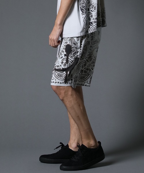 STUD MUFFIN(スタッドマフィン)の「mp9545-バンダナ柄-無地TRサテン バミューダパンツ(その他パンツ・メンズ・ライトグレー/ブラック・2/3)」の11枚目の写真