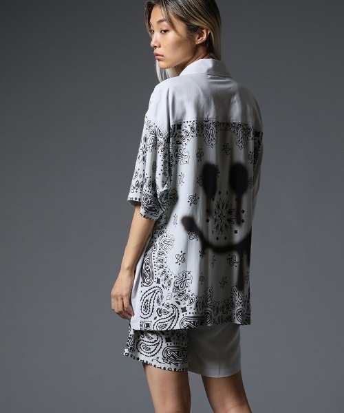 STUD MUFFIN(スタッドマフィン)の「mp9545-バンダナ柄-無地TRサテン バミューダパンツ(その他パンツ・メンズ・ライトグレー/ブラック・2/3)」の17枚目の写真