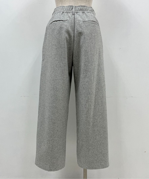 PICCIN(ピッチン)の「ウールセミワイドパンツ(スラックス・レディース・ライトグレー/モカ・M)」の16枚目の写真