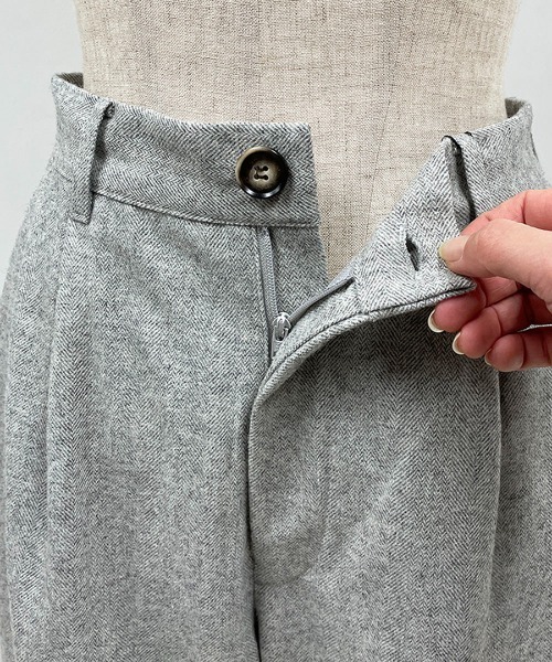 PICCIN(ピッチン)の「ウールセミワイドパンツ(スラックス・レディース・ライトグレー/モカ・M)」の9枚目の写真