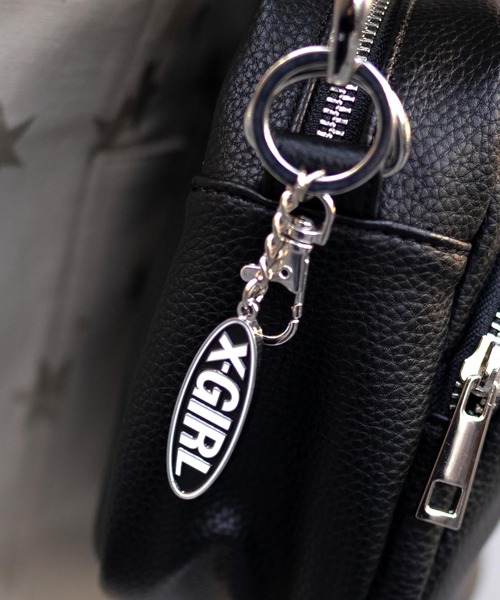 X-girl（エックスガール）の「BASIC OVAL LOGO KEY CHARM（キーホルダー・レディース・レッド/ブルー/ブラック・ONE SIZE）」の2枚目の写真
