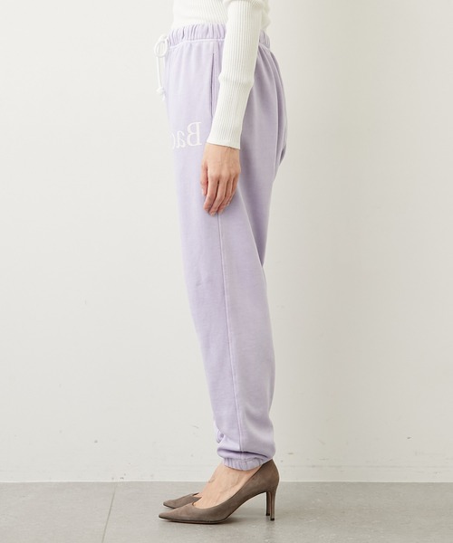 Whim Gazette（ウィムガゼット）の「【StandAlone】ロゴスウェットパンツ（スウェットパンツ・レディース・バイオレット・2）」の17枚目の写真