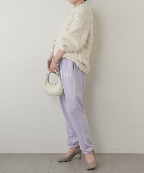 Whim Gazette（ウィムガゼット）の「【StandAlone】ロゴスウェットパンツ（スウェットパンツ・レディース・バイオレット・2）」の13枚目の写真